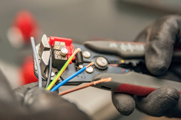 Best Licensed Electrician  in Pinole, CA